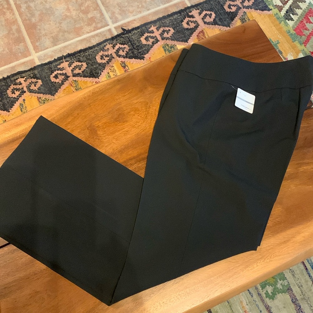 NWT Halogen black Taylor Fit size 10 pants.